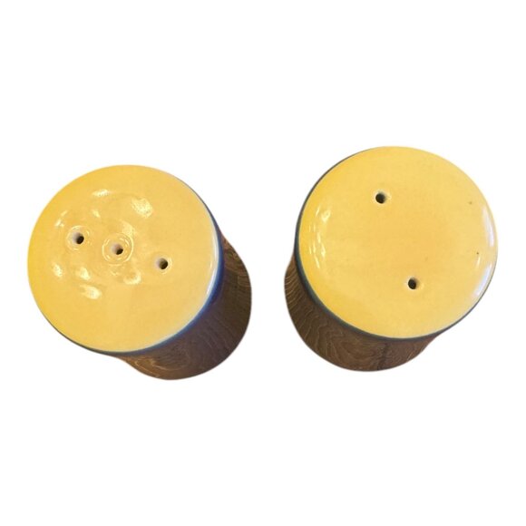 Vintage Fusions Ceramic Salt & Pepper Shaker Set Blue & Yellow 3.5" Tall - Picture 2 of 4